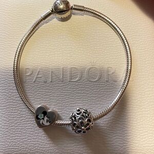 Authentic Pandora Bracelet s925 with Minnie Mouse Aulani charm
